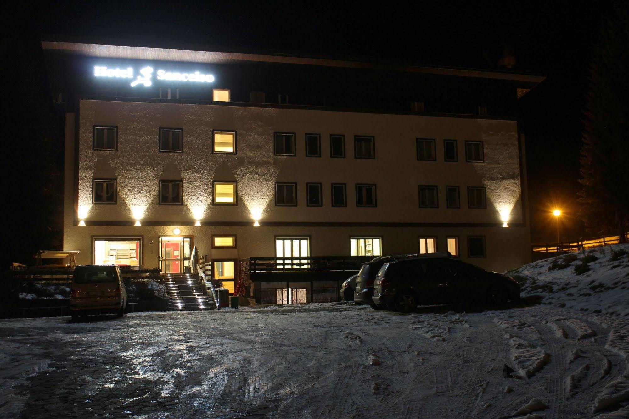 Park Hotel Sancelso Bellamonte Esterno foto