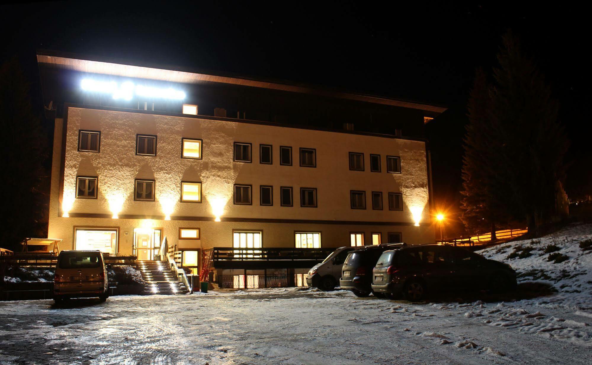Park Hotel Sancelso Bellamonte Esterno foto